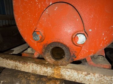 2025年11月25日(火)の作業記録 (ツルムラサキの撤去作業、玉ねぎ用に肥料撒きとトラクター耕耘作業、ニンニク周りの除草作業、井戸水ポンプ水抜き作業)